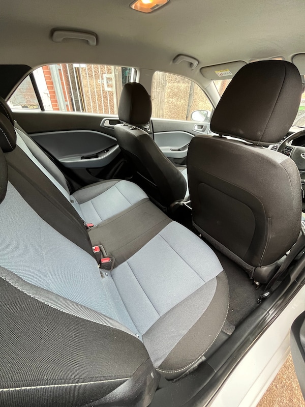Used Hyundai i20 2016 for sale - 75381107: Photo 14