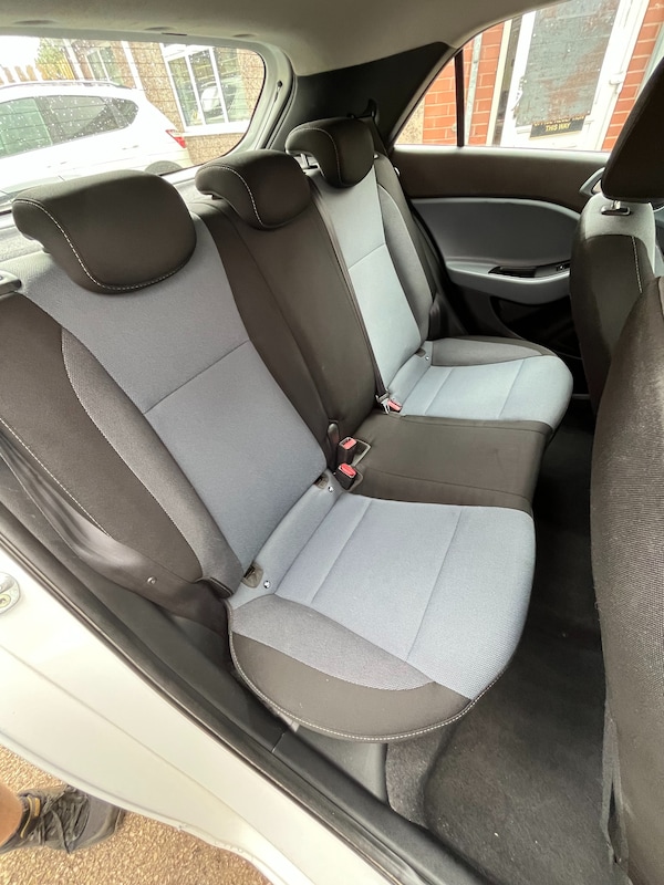 Used Hyundai i20 2016 for sale - 75381107: Photo 15