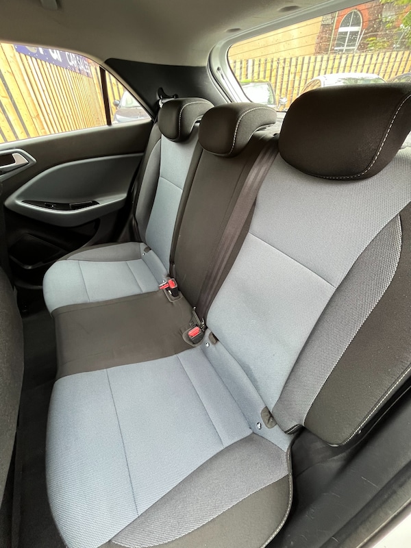 Used Hyundai i20 2016 for sale - 75381107: Photo 17