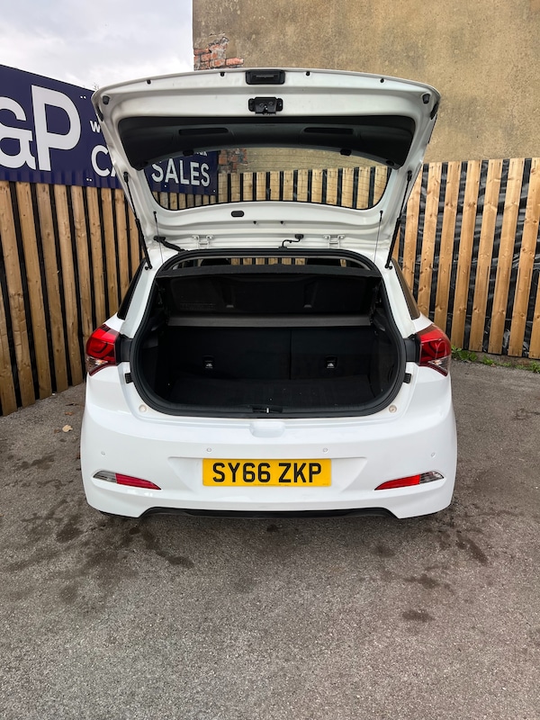 Used Hyundai i20 2016 for sale - 75381107: Photo 28