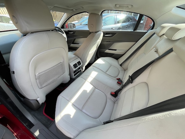 Used Jaguar XE 2015 for sale - 75581547: Photo 16