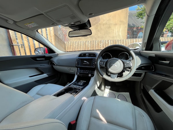 Used Jaguar XE 2015 for sale - 75581547: Photo 18