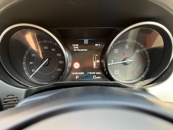 Used Jaguar XE 2015 for sale - 75581547: Photo 21