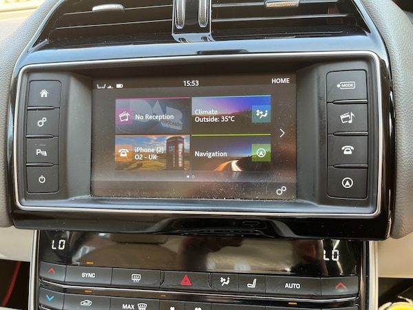 Used Jaguar XE 2015 for sale - 75581547: Photo 29