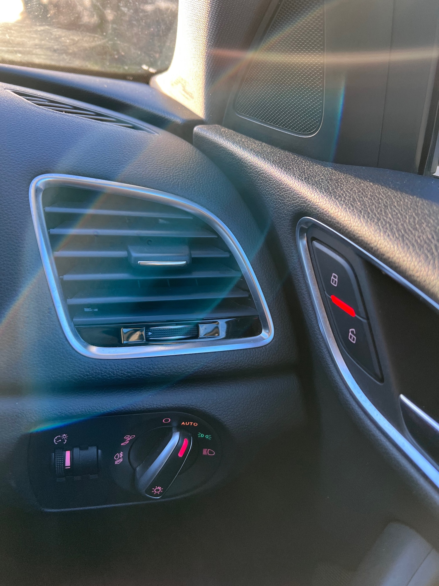 Used Audi Q3 2015 for sale - 76594929: Photo 18