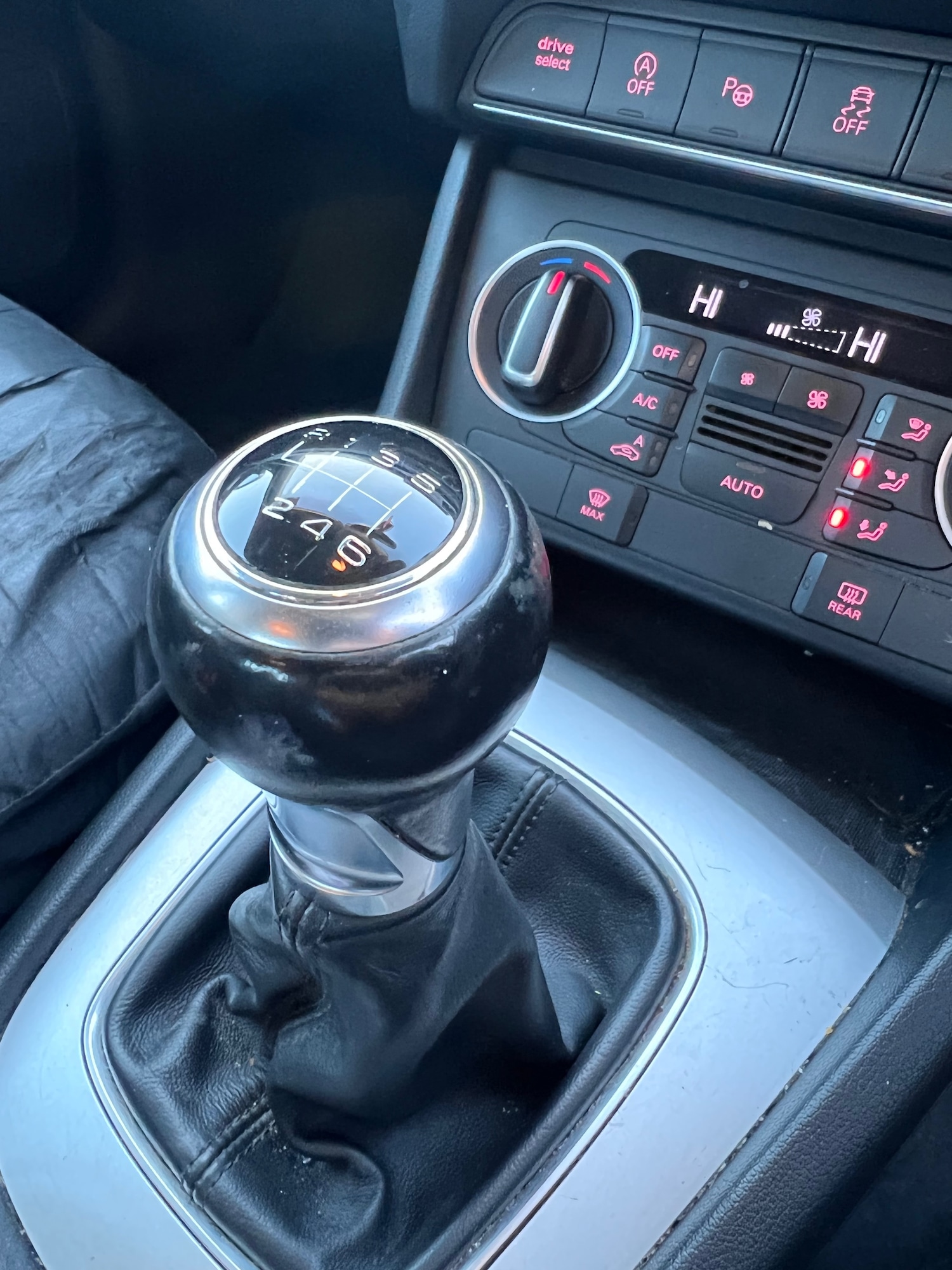 Used Audi Q3 2015 for sale - 76594929: Photo 35