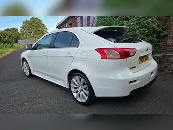 Used Mitsubishi Lancer 2011 for sale - 79563350: Photo