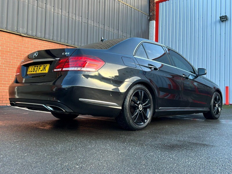 Used Mercedes-Benz E Class 2013 for sale - 77735289: Photo 24