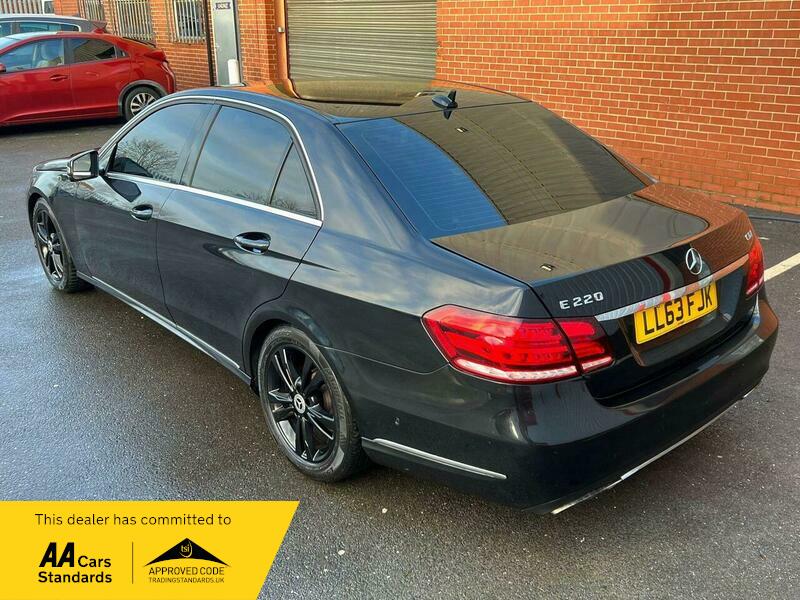 Used Mercedes-Benz E Class 2013 for sale - 77735289: Photo 3