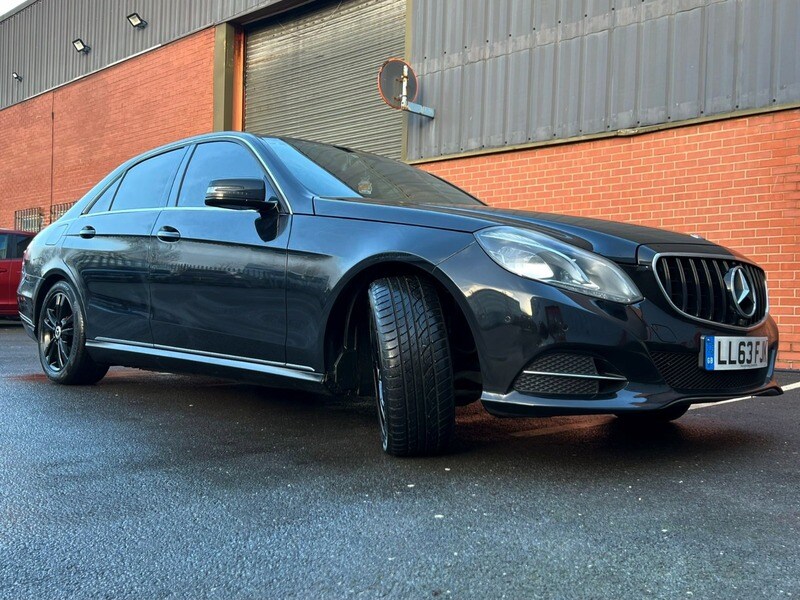 Used Mercedes-Benz E Class 2013 for sale - 77735289: Photo 32