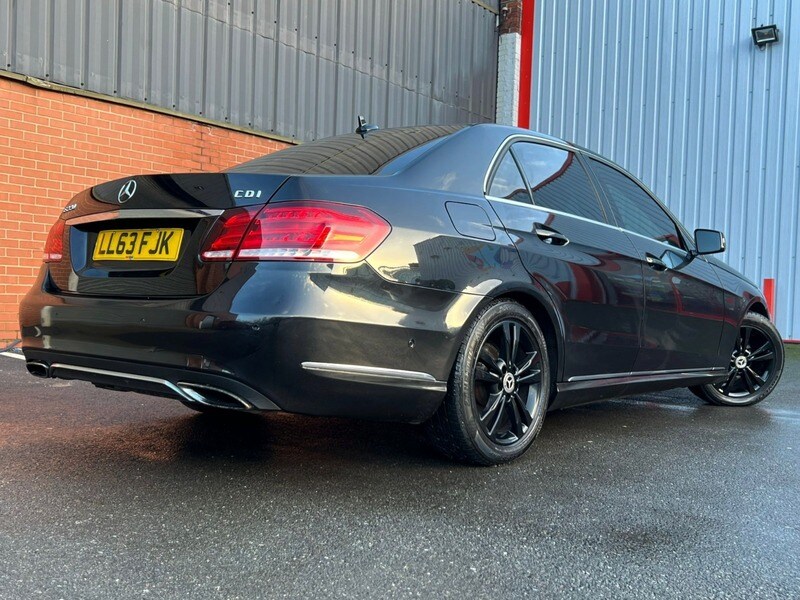 Used Mercedes-Benz E Class 2013 for sale - 77735289: Photo 33