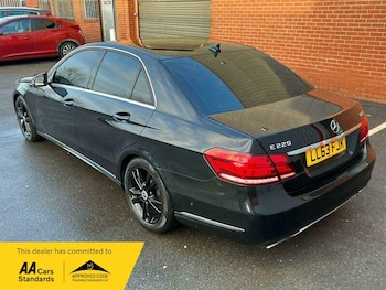 Used Mercedes-Benz E Class 2013 for sale - 77735289: Photo