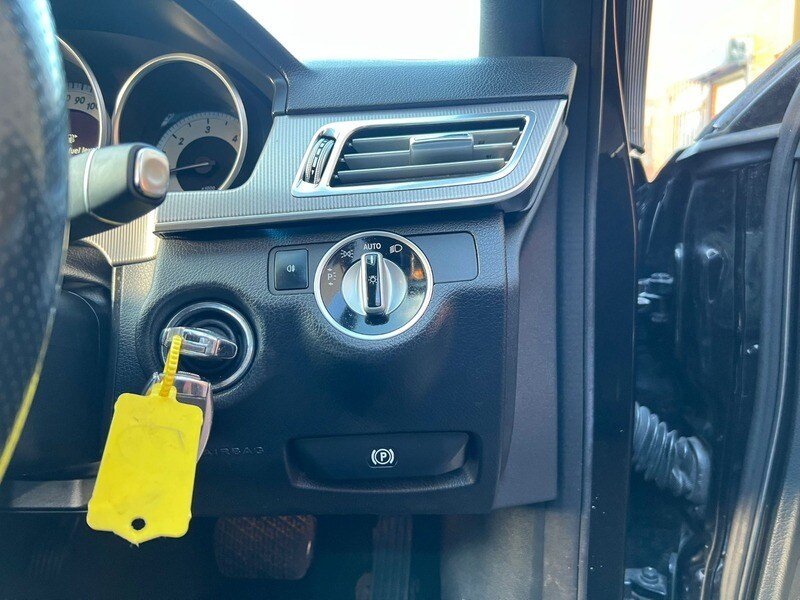 Used Mercedes-Benz E Class 2013 for sale - 77735289: Photo 47