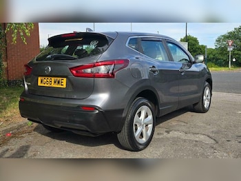 Used Nissan Qashqai 2018 for sale - 79000498: Photo