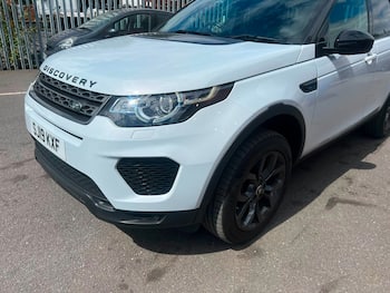 Used Land Rover Discovery Sport 2019 for sale - 79654744: Photo