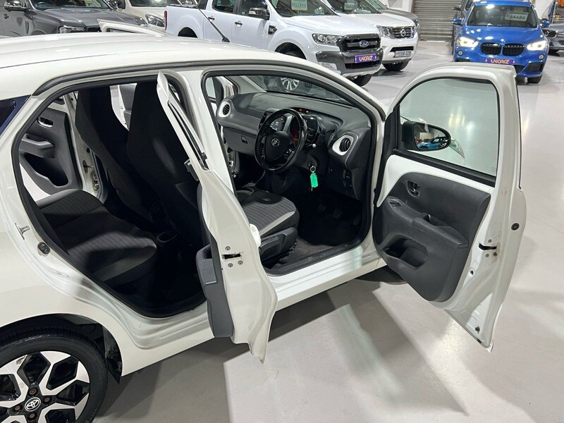 Used Toyota AYGO 2019 for sale - 77735400: Photo 44