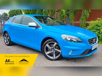 Used Volvo V40 2015 for sale - 79000510: Photo