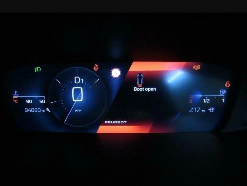 Used Peugeot 308 2023 for sale - 78182345: Photo 3