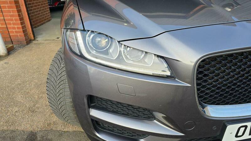 Used Jaguar F-Pace 2017 for sale - 77968085: Photo 10