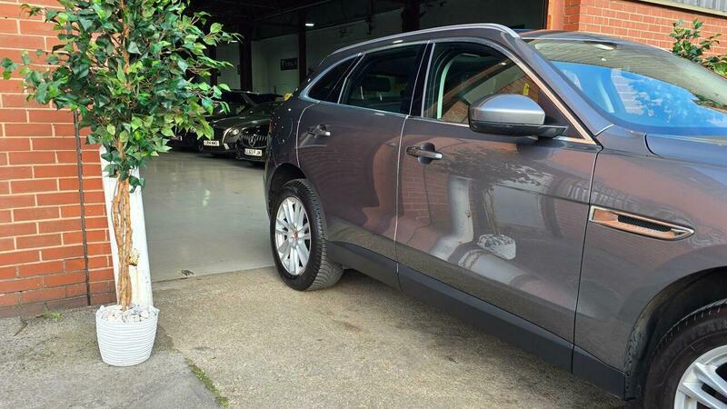 Used Jaguar F-Pace 2017 for sale - 77968085: Photo 11