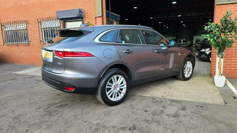 Used Jaguar F-Pace 2017 for sale - 77968085: Photo 3