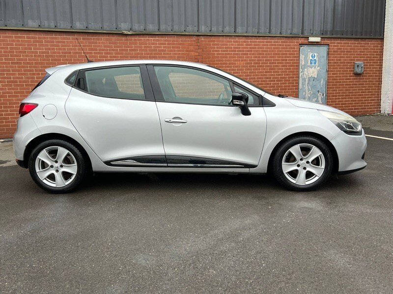 Used Renault Clio 2015 for sale - 77735343: Photo 16