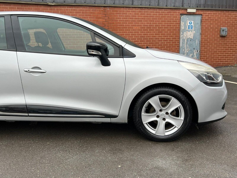 Used Renault Clio 2015 for sale - 77735343: Photo 21