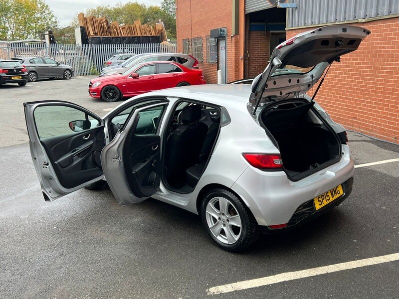Used Renault Clio 2015 for sale - 77735343: Photo 42