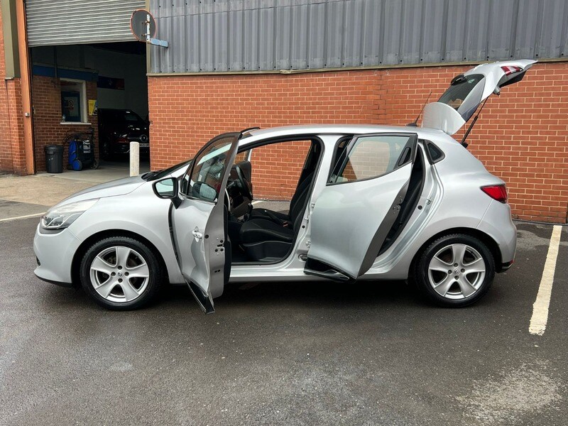 Used Renault Clio 2015 for sale - 77735343: Photo 44