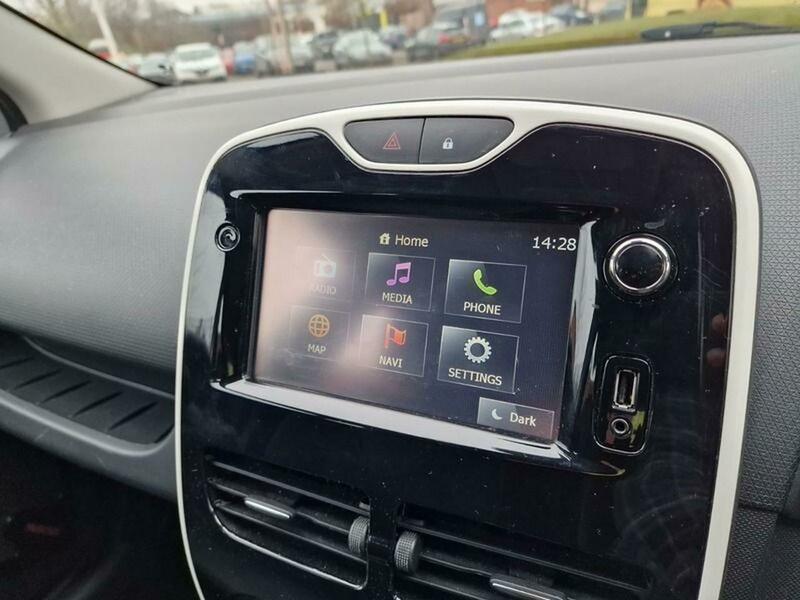 Used Renault Clio 2015 for sale - 77735343: Photo 50