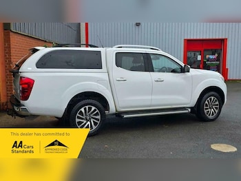 Used Nissan Navara 2018 for sale - 77735392: Photo