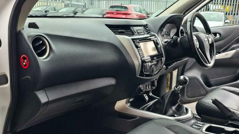 Used Nissan Navara 2018 for sale - 77735392: Photo 46