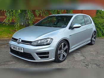 Used Volkswagen Golf 2017 for sale - 79000454: Photo