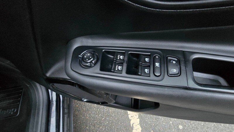 Used Jeep Renegade 2017 for sale - 77735380: Photo 47