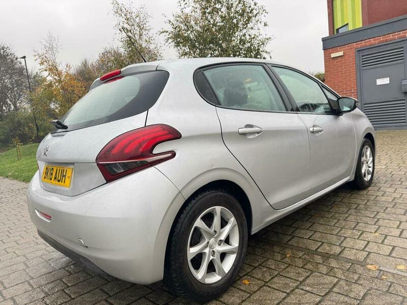 Used Peugeot 208 2018 for sale - 77798488: Photo 15