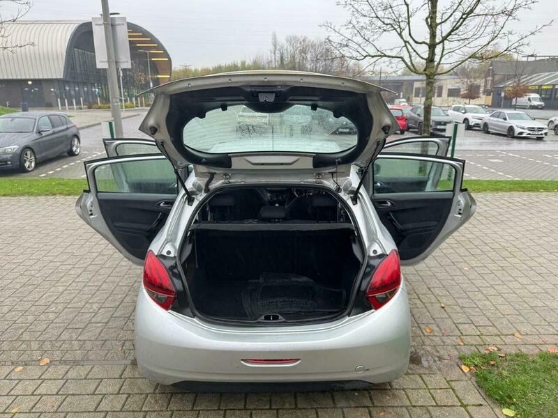 Used Peugeot 208 2018 for sale - 77798488: Photo 23