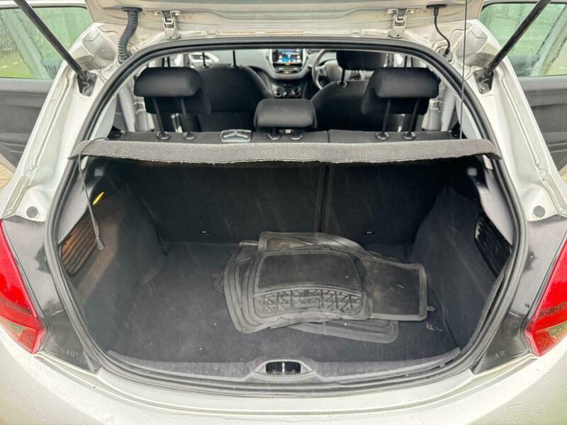 Used Peugeot 208 2018 for sale - 77798488: Photo 25