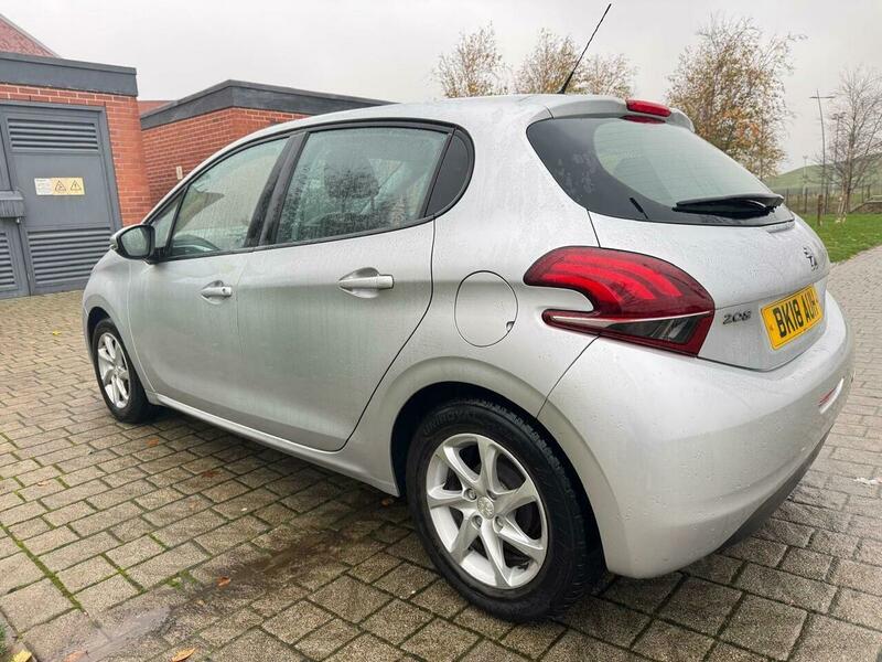 Used Peugeot 208 2018 for sale - 77798488: Photo 4
