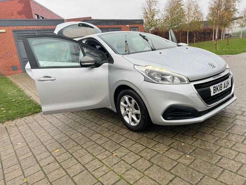 Used Peugeot 208 2018 for sale - 77798488: Photo 5