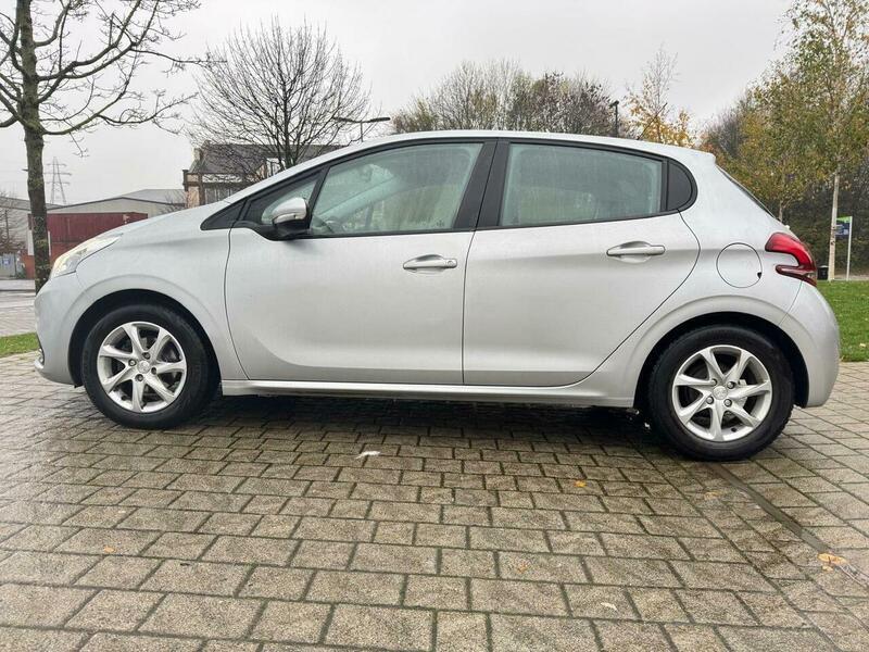 Used Peugeot 208 2018 for sale - 77798488: Photo 9