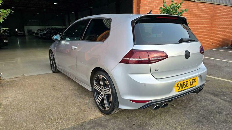 Used Volkswagen Golf 2017 for sale - 77766020: Photo 3