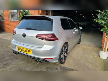 Used Volkswagen Golf 2017 for sale - 77766020: Photo