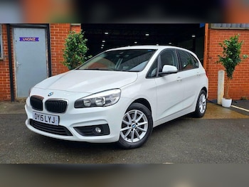 Used BMW 2 Series 2015 for sale - 77735354: Photo