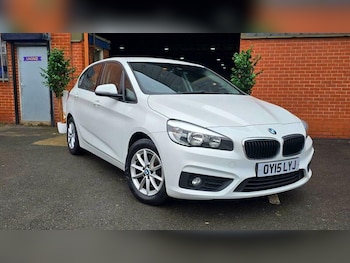 Used BMW 2 Series 2015 for sale - 77735354: Photo