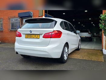 Used BMW 2 Series 2015 for sale - 77735354: Photo