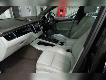 Used Porsche Macan 2016 for sale - 78031297: Photo