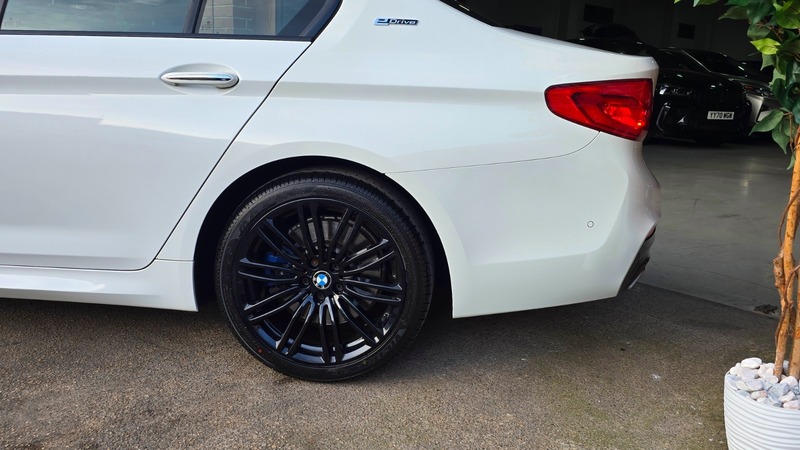 Used BMW 5 Series 2017 for sale - 77968104: Photo 10