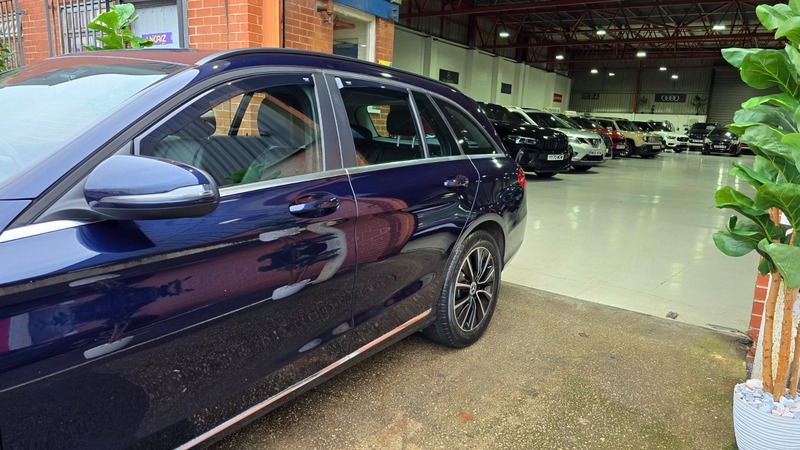 Used Mercedes-Benz C Class 2020 for sale - 77735302: Photo 14