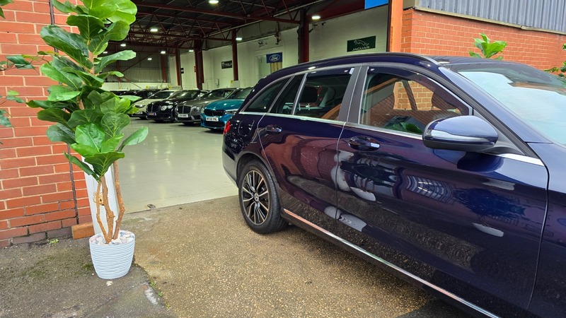 Used Mercedes-Benz C Class 2020 for sale - 77735302: Photo 15