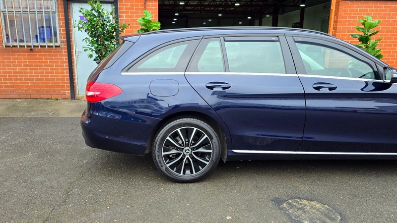 Used Mercedes-Benz C Class 2020 for sale - 77735302: Photo 17